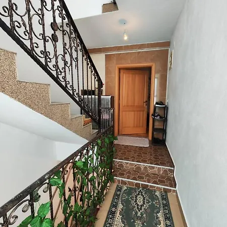 Apartment Apartman Domm